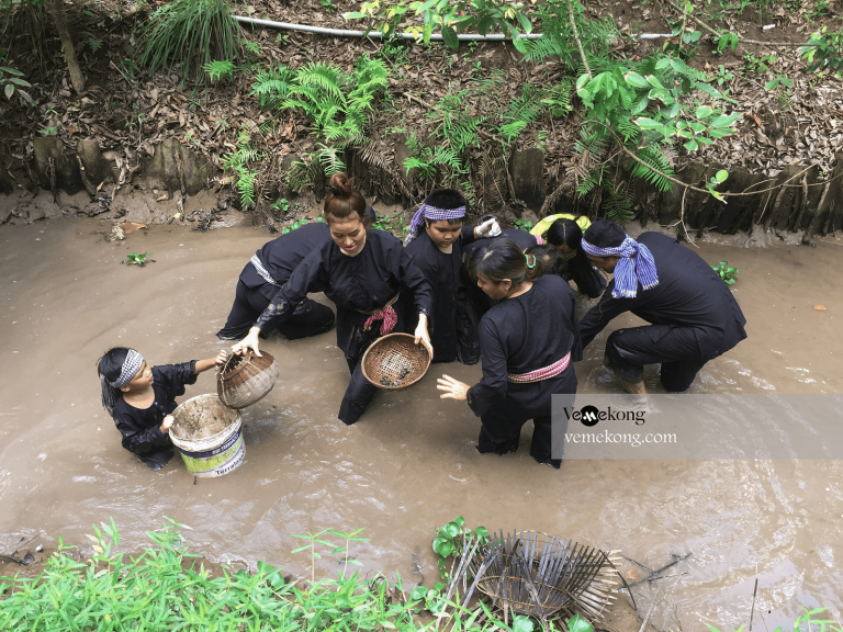 Vinh Long<br/>Travel Guide