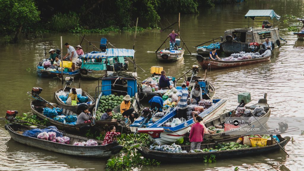 cai rang floating market day tour