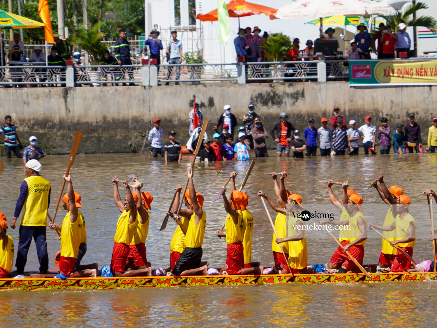 Ghe Ngo Boat Race Festival - A Must-See Soc Trang Festival