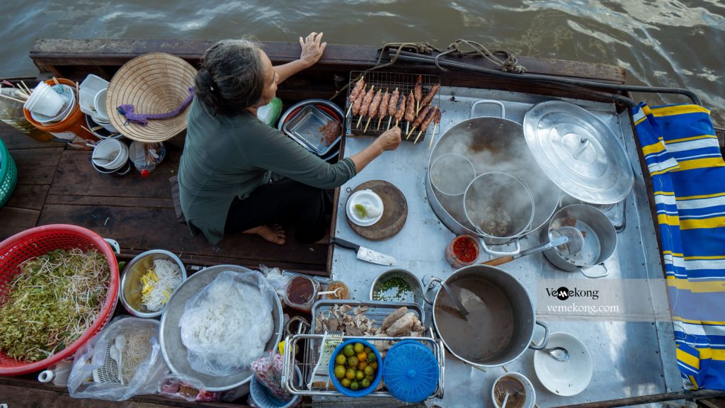 cai rang floating market day tour