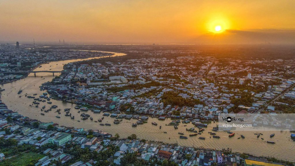 cai rang floating market day tour