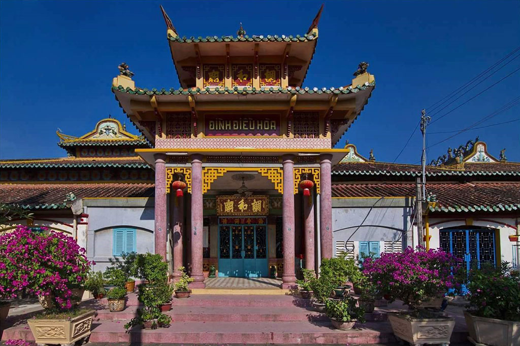 Dieu Hoa Temple – My Tho’s Secret Thing to See